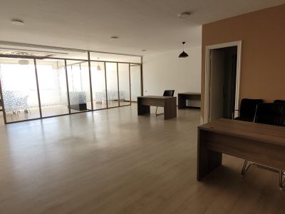 photo annonce For rent Box office Centre ville Kenitra Morrocco